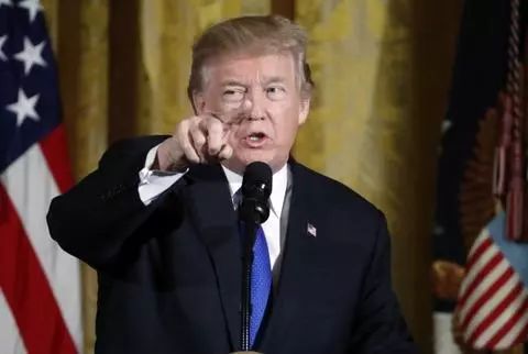 特朗普演讲频频大舌头被疑中风 白宫回应:明