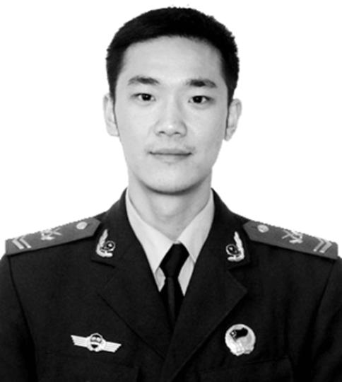 牺牲的消防战士吴俊寰。内江消防提供