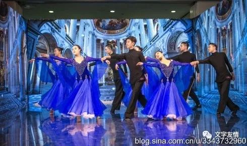 【企业频道】北京华联力宝购物中心:魔幻圣诞