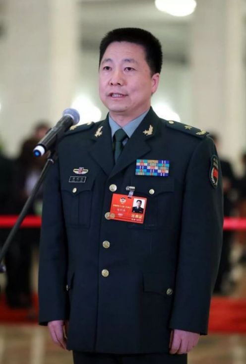 中国进入太空第一人,载人航天工程办公室副主任杨利伟委员就相关话题