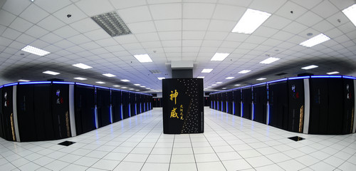 资料图片：这是安装在国家超级计算无锡中心的“神威太湖之光”超级计算机（2016年6月20日摄）。新华社记者 李响 摄