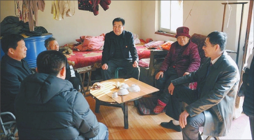 入户宣讲扫黑除恶