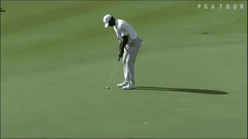 3号洞和4号洞,伍兹再抓到两只背靠背的小鸟,成绩来到-6.