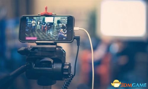 直播平台竞争逐渐加剧 相互之间挖角引燃战火