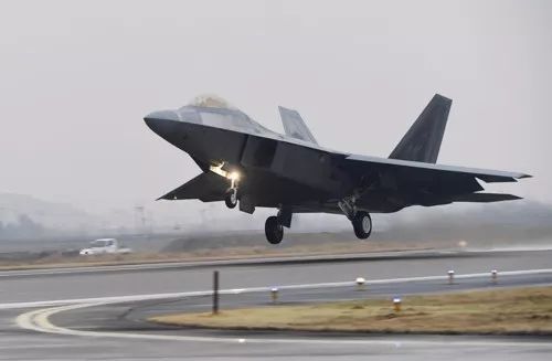 资料图片:F-22战斗机(韩联社)