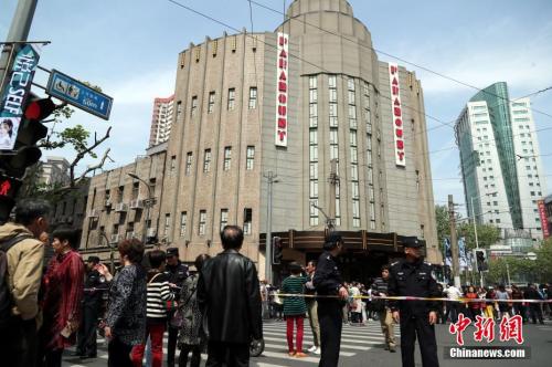 故宫跑 渐成常态 2017你为文化排了多久的队-收藏文化1hn.org