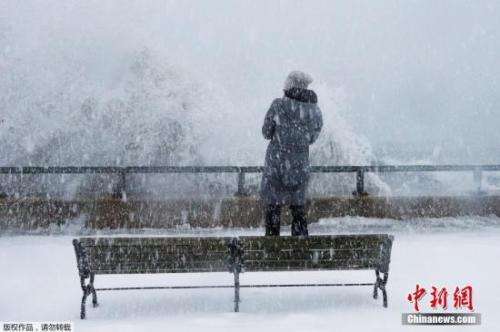 我在北半球瑟瑟发抖 你在南半球大汗淋漓 这是