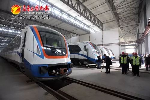 “肉测”地铁1号线，“一站一景”乌鲁木齐FUN