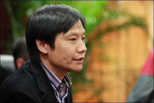 雷军素来有"it劳模"之称,他多次表示,小米现在还是在创业阶段,自己