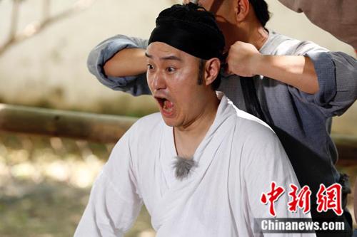 爱奇艺VIP全网独播历史大秀《穿越吧》 首集播