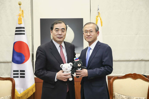 外交部网站:外交部副部长孔铉佑:欢迎并支持韩朝双方接触对话