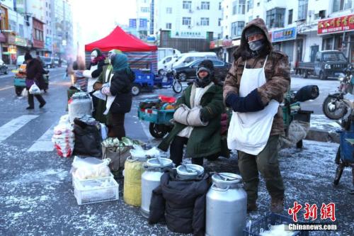 2018年1月23日,黑龙江黑河持续降温达近零下40度严寒天气。中新社发 张辉 摄 图片来源:CNSPHOTO