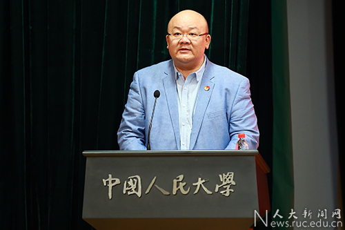 学校领导出席后勤集团年度总结表彰会|歌唱祖