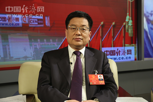 一拖的老总_一拖二带娃图片(3)