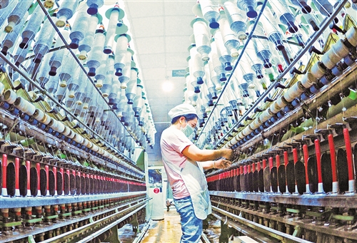 海外舆论持续关注2017年中国经济数据 中国高