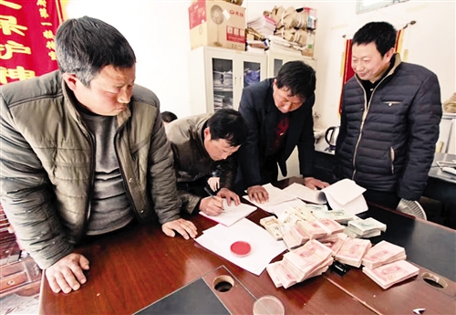 农民工夫妻生活_上海农民工收入(3)