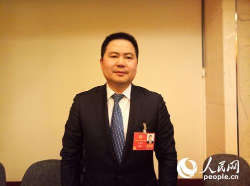 李正国委员:结合实际情况制定乡村振兴战略