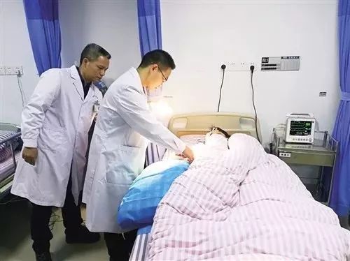 【提醒】突然，12岁男孩手指被炸飞！又是因为它这样爆炸→