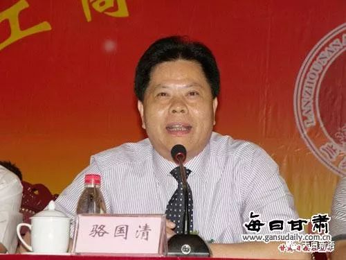 超标准消费、不承认犯罪…落马官员减刑申请因