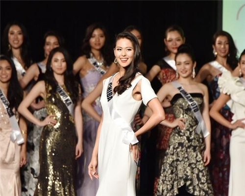 阿布桃子夺冠一刻（来源：日本时尚娱乐网站Modelpress）