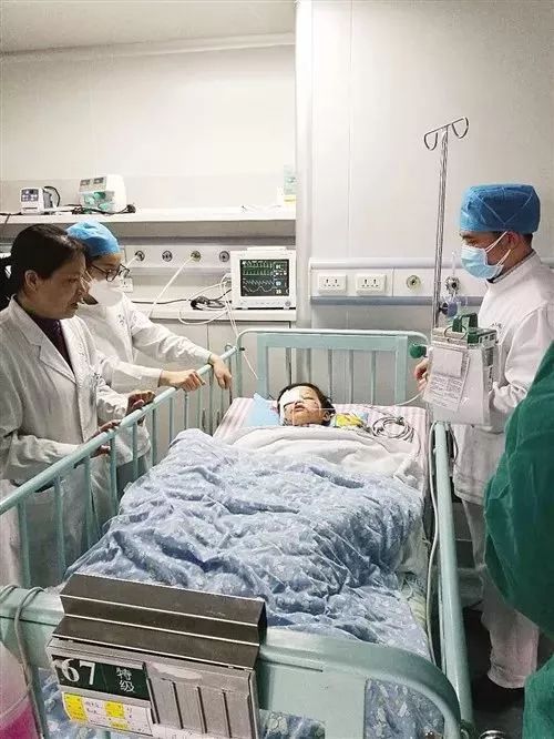 【提醒】突然，12岁男孩手指被炸飞！又是因为它这样爆炸→