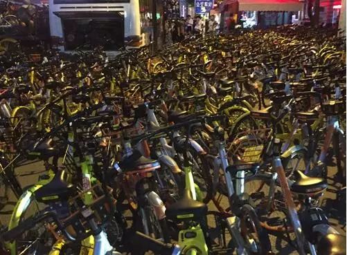 如果共享单车不退押金,可不可以把负责人抓起