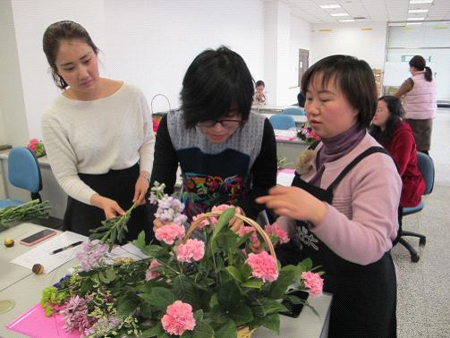 促女性发展 展巾帼芬芳——这场德信官方网站女企业家沙龙活动亮点满满！