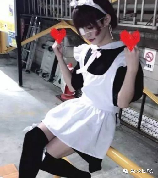 韩国整形医生说他绝对是纯天然的女装大佬,长得也太像奶茶妹妹了吧!