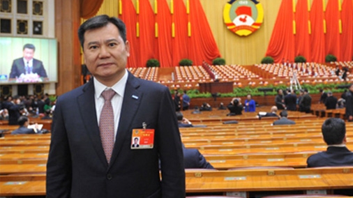 张近东建议完善法规标准 大力推进快递业绿色包装