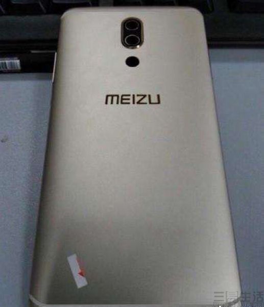 魅族15 Plus真机现身,指纹模组神奇消失