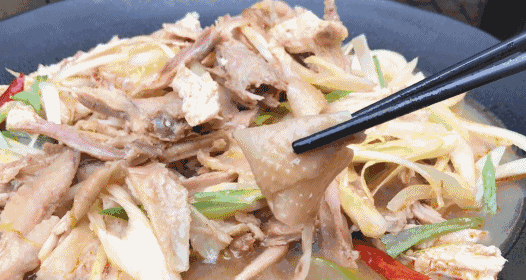 过油肉,野蘑菇,大杂烩……吃不饱还能再加个面! 椒麻鸡