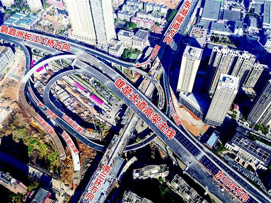 武汉又一交通大动脉雄楚大道二期高架桥主线通