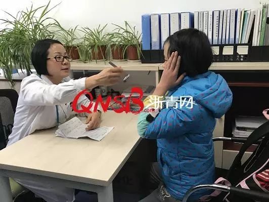 毛医生为婷婷复诊