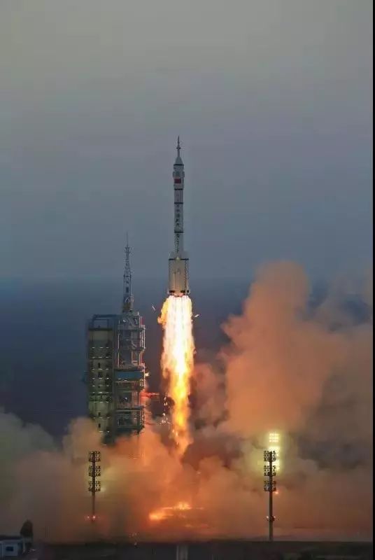 3LY6-fyqincu4028158.jpg