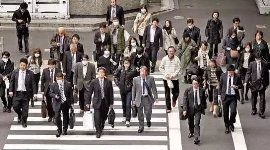 当中国上司遇到日本下属,奇妙的事情发生了|上