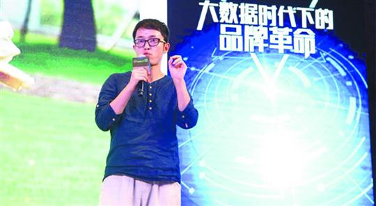 魔都第二会遛娃的奶爸灰爸