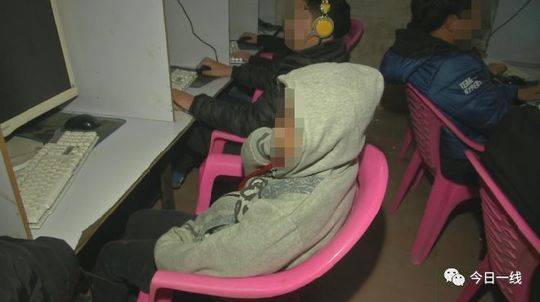 黑网吧容留未成年人 电脑中暗藏300G色情电影(图)