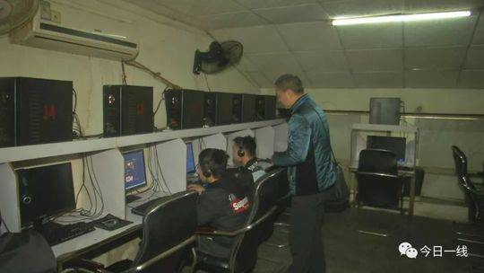 黑网吧容留未成年人 电脑中暗藏300G色情电影(图)