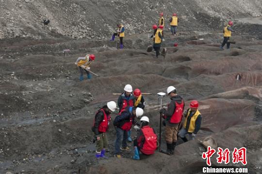 2017年考古发掘现场。（资料图）　刘忠俊　摄
