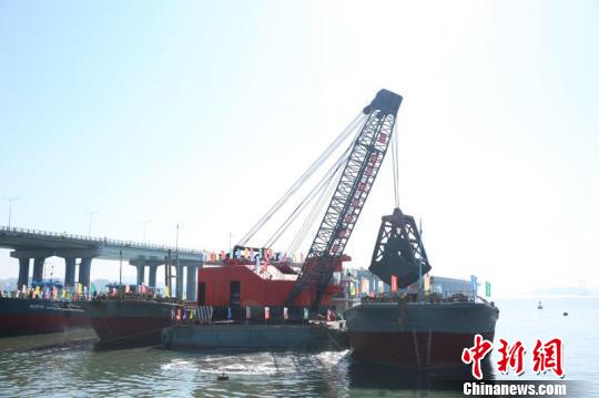 深中通道东人工岛开建 可实现多城市间互联互通