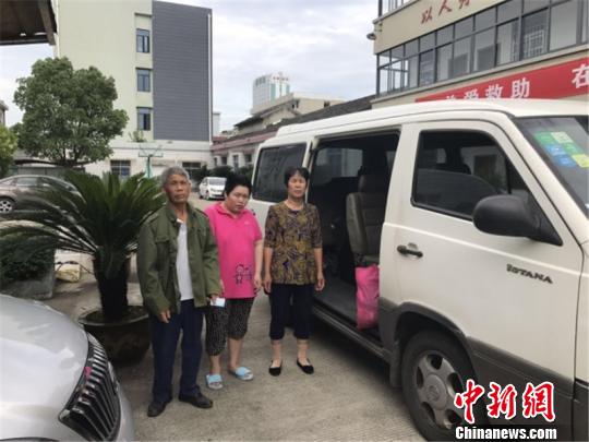 走失人口管理办法_...初二在西湖景区走失 工作人员1小时找回(2)