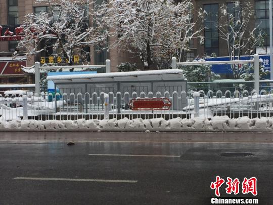 中国新闻网:安徽52个市县积雪 部分地区或将出现低温冰冻灾害