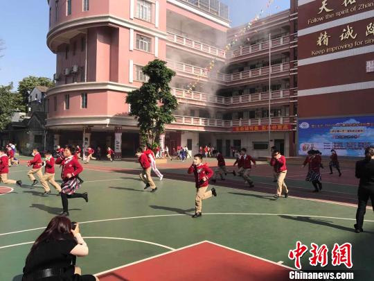 广州200万中小学生开学 安全教育成第一课