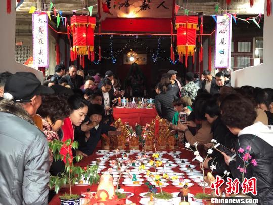 浙江非遗“杭坪摆祭”现场：精美米塑栩栩如生
