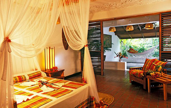 侨外圣卢西亚护照:先批复后投资,申请流程打破