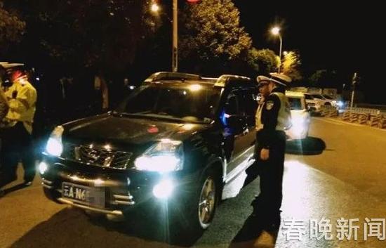 北京时间:女司机醉驾被查：别和我讲法 故意喝醉来找你们的