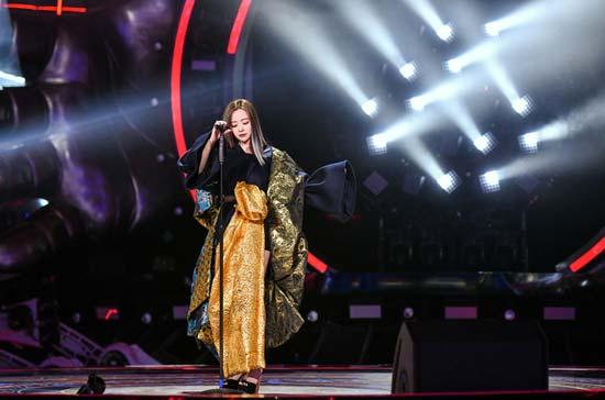 山路十八弯》 唱出摇滚风|张靓颖|山路十八弯|时