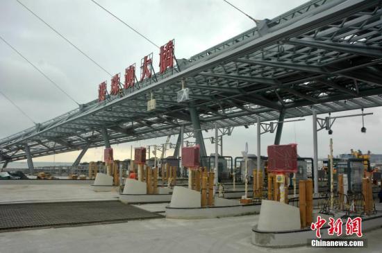 ����Ĵ�����������ۡ��麣�����ŵĳ����Ϳ纣ͨ���������š�����������һ�壬ȫ��55�������������������������ֽṹ�������������װ������Ŀ纣���š� ��������� ������ ��