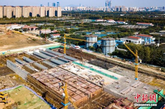 资料图:南京一建设用地。中新社记者 泱波 摄