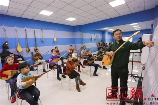 新疆精河县:寒假哪里去?文化馆邀您学非遗~|新